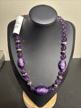 NWT DSW Acrylic Purple Chunky Statement Gunmetal Silver Tone Necklace